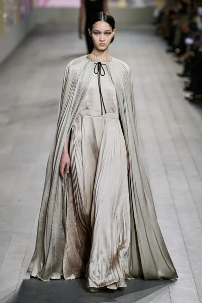 Look 56